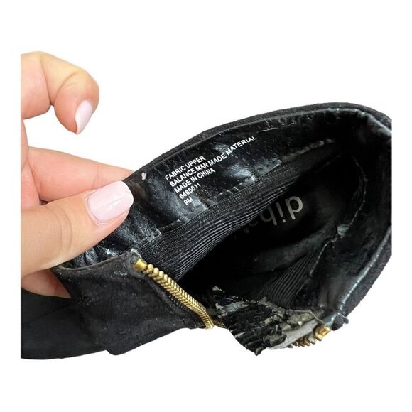 DIBA Black Ankle Booties. Size 9 - Picture 10 of 10
